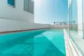 5 bedroom villa 225 m² Oroklini, Cyprus