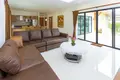 Villa de tres dormitorios 179 m² Rawai, Tailandia