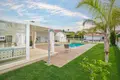 Villa de 4 dormitorios 300 m² Alfaz del Pi, Španjolska
