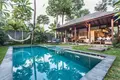 Villa de 7 dormitorios 1 043 m² Jimbaran, Indonesia