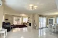 Haus 5 Schlafzimmer 345 m² Dos Hermanas, Spanien