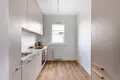 Mieszkanie 4 pokoi 67 m² Warszawa, Polska