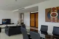 Condo 3 bedrooms 350 m² Ban Bang Thao, Thailand