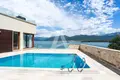 villa de 5 dormitorios  Tivat, Montenegro