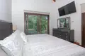 6 bedroom house 385 m² Coxen Hole, Honduras