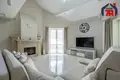 Chalet 444 m² Zdanovicki sielski Saviet, Bélarus