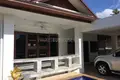 Villa 2 chambres  Chalong, Thaïlande