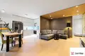 Mieszkanie 4 pokoi 90 m² Miasto Stołeczne Praga, Czechy