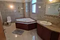 5 bedroom apartment 400 m² in Akrotiri village, Cyprus