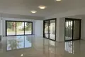 Квартира 4 спальни 350 м² в Агиос Тихонас, Кипр
