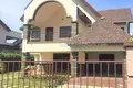 Dom 4 pokoi  Akra, Ghana