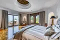 Villa de 7 dormitorios 1 254 m² Marbella, Španjolska