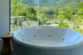 4-Schlafzimmer-Villa 765 m² Si Sunthon, Thailand
