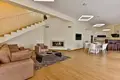 Haus 3 Schlafzimmer 240 m² Tivat, Montenegro