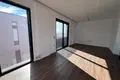 Квартира 4 комнаты 240 м² Golem, Албания