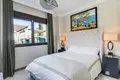 Haus 4 Schlafzimmer 304 m² Dos Hermanas, Spanien