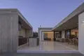 Mieszkanie 4 pokoi 240 m² Agia Marinouda, Cypr