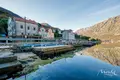 Villa de 7 dormitorios 333 m² Kotor, Montenegro