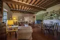 Propiedad comercial 675 m² en Greve in Chianti, Italia