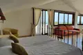 5 bedroom villa  Marbella, Spain