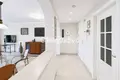 Mieszkanie 2 pokoi 95 m² Benahavis, Hiszpania