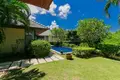 Villa mit 2 Schlafzimmern 170 m² Rawai, Thailand
