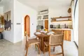 Wohnung 2 Schlafzimmer 115 m² Tumbakbayuh, Indonesien