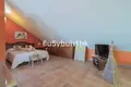 4 bedroom house 265 m² Dos Hermanas, Spain