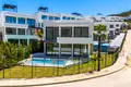 Villa de tres dormitorios 391 m² Mijas, Španjolska