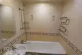 Mieszkanie 3 pokoi 77 m² Osipowicze, Białoruś
