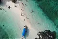 Exclusivo Complejo Turístico Operativo en Isla Pulau Tinggi (3.7 Ha, 88 Unidades) — $5,000,000