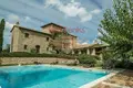 Villa de 6 habitaciones 1 100 m² Perugia, Italia