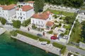 5-Schlafzimmer-Villa 530 m² Kunje, Montenegro