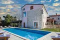 Вилла 4 спальни 240 м² Умаг, Хорватия