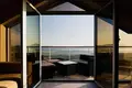 2 bedroom penthouse 120 m² Skaljari, Montenegro