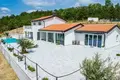 Dom 5 pokojów 310 m² Grad Pazin, Chorwacja