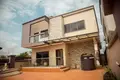 Haus 4 Schlafzimmer  Accra, Ghana
