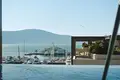 Piso independiente 4 habitaciones 437 m² Tivat, Montenegro