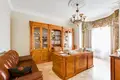 7 bedroom house 750 m² Zhukovka, Russia