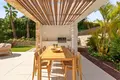 villa de 5 dormitorios 696 m² Marbella, Španjolska