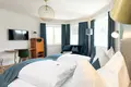 Elegant villa with beautiful parking gardes