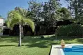 Haus 5 Schlafzimmer 387 m² Dos Hermanas, Spanien