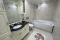 Mieszkanie 2 pokoi 260 m² Kestel, Turcja