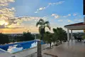 Villa de 4 dormitorios 250 m² en Anarita, Chipre