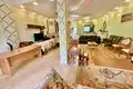 Дуплекс 8 комнат 370 м² Мезитли, Турция