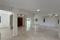 4 bedroom apartment 300 m² in Germasogeia, Cyprus