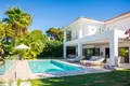 6 bedroom house 665 m² Artola, Spain