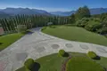 Villa 10 bedrooms 1 300 m² Luino, Italy