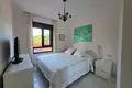 4 bedroom apartment 197 m² Estepona, Spain