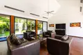 Wohnung 4 Schlafzimmer 593 m² Si Sunthon, Thailand